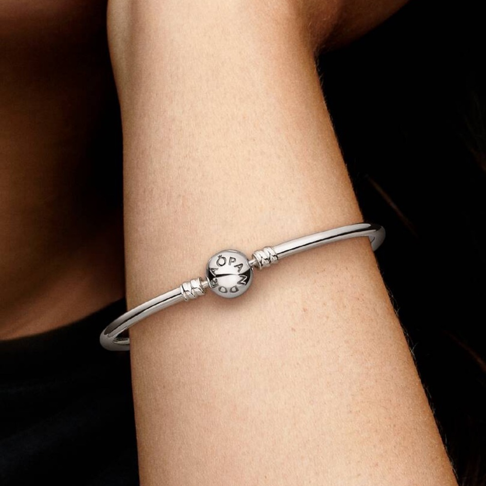 Pandora Moments Bangle - Picture 2 of 5
